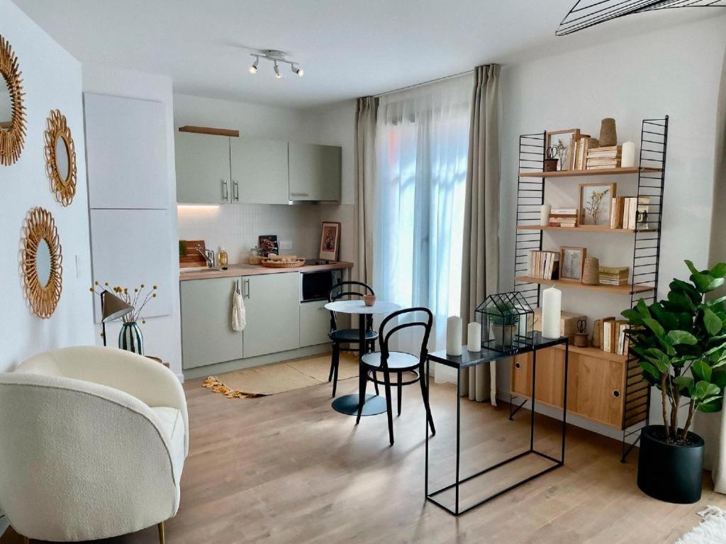 Residence Services Seniors Montana شارتر المظهر الخارجي الصورة